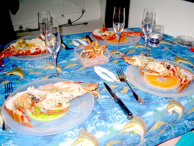 HELIOS langoustes table