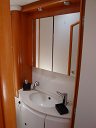 grenadines cabine climatisée lavabo